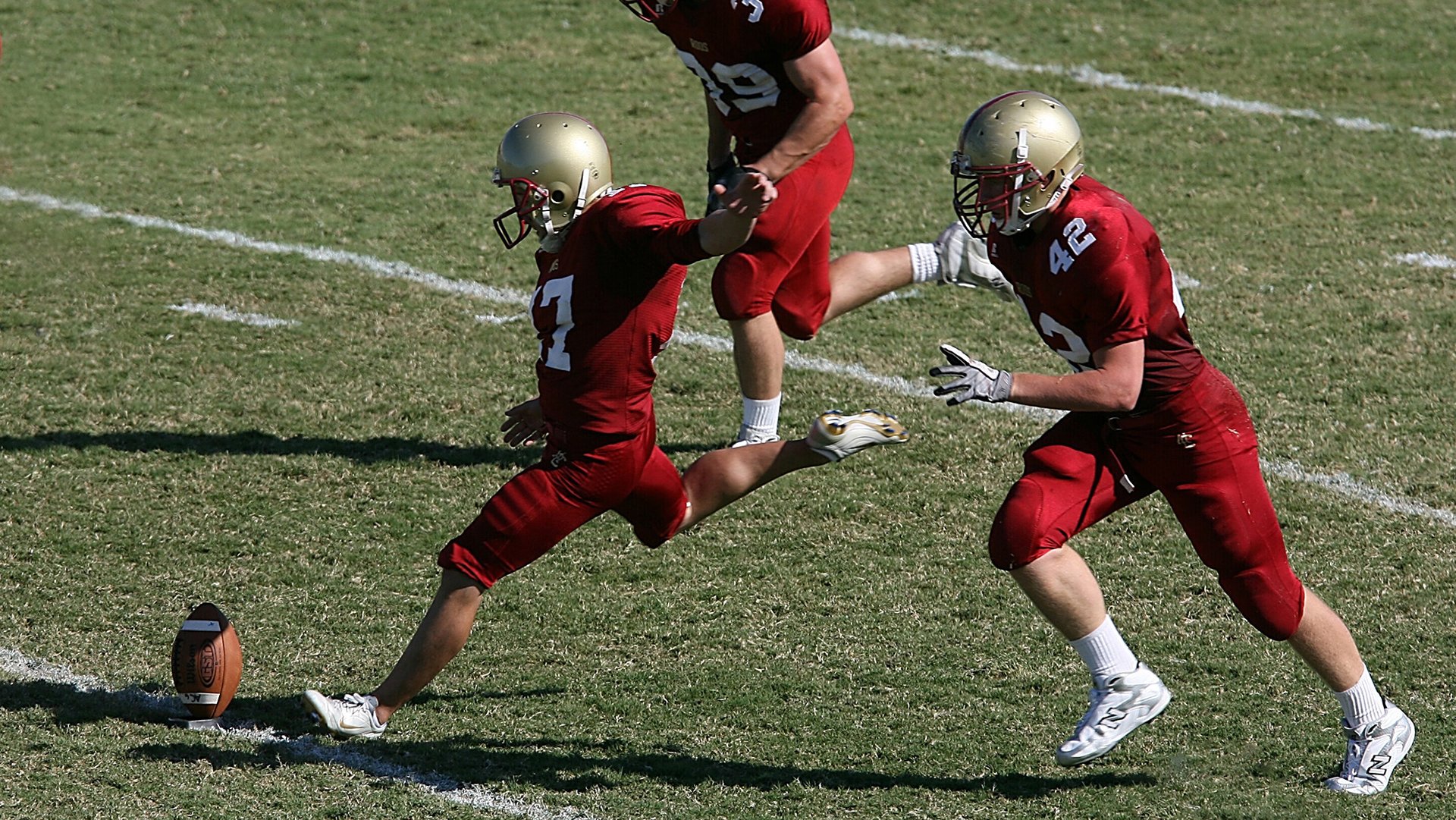 田径赛季选手状态调整见成效,田径运动员赛前调整